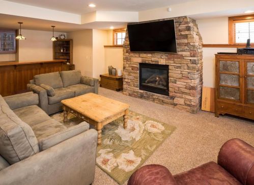 15836 Dry Meadow Ln, Saint Paul MN  55124-6997 exterior