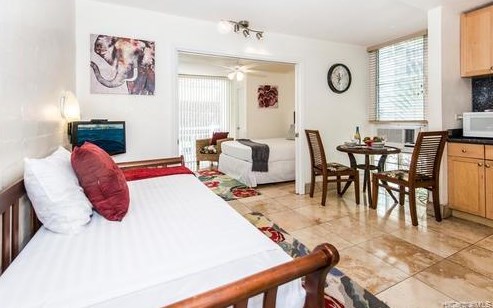 240 Liliuokalani Ave, Honolulu HI 96815-3529 exterior