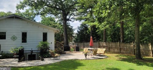 135 Downing Dr, Severna Park, MD 21146-1005