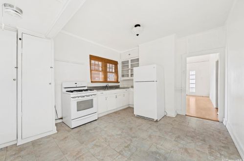 312-A Iolani Ave, Honolulu HI  96813-6111 exterior