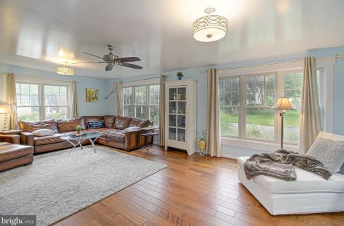 213 Avondale Cir, Severna Park MD  21146-4403 exterior