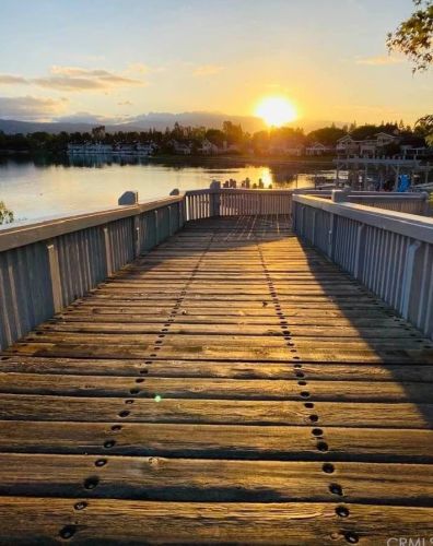 17 Longshore, Irvine CA  92614-7053 exterior