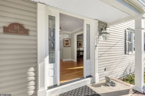 10 Sandy Ln, Dover NJ  07869-4732 exterior