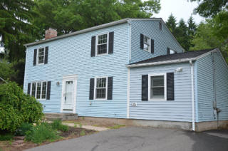 4 Colonial Dr, Simsbury, CT 06089-9751