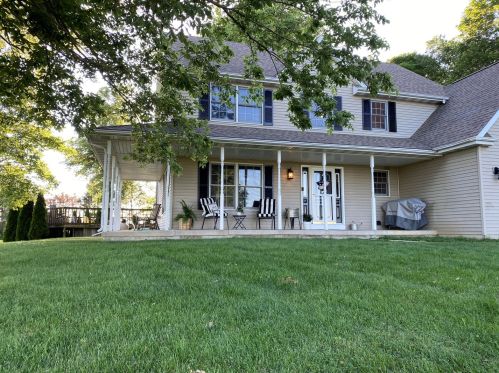 1033 Pump Factory Rd, Nelson, IL 61021-9338