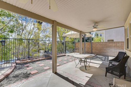 7948 Shadow Trails Ln, Riverside CA  92509-7007 exterior