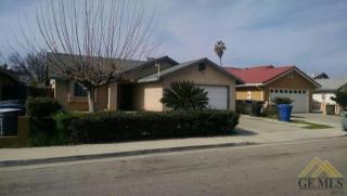 1229 Salem St, Delano, CA 93215-3843