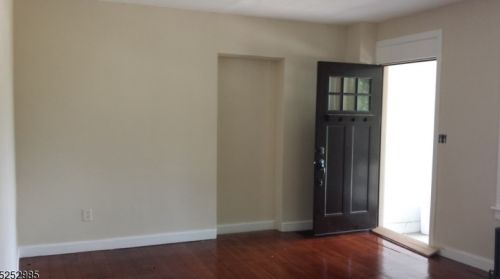 143 Mount Kemble Ave, Morristown, NJ 07960-5131