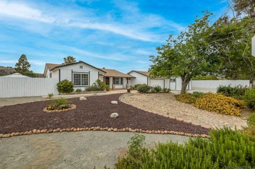 14408 Garden Rd, Poway, CA 92064-5124