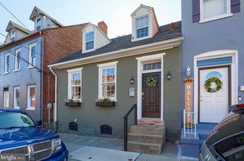 19 Howard Ave, Lancaster, PA 17602-3603