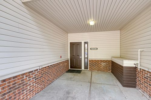 4008 Foss Rd, Minneapolis, MN 55421-4546