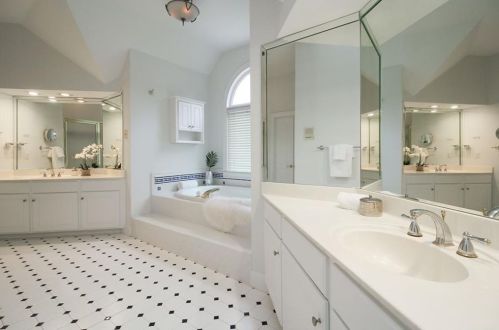 1917 Durand Mill Dr, Atlanta GA  30307-1174 exterior