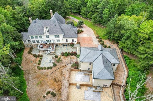 12792 Yates Ford Rd, Clifton, VA 20124-1817