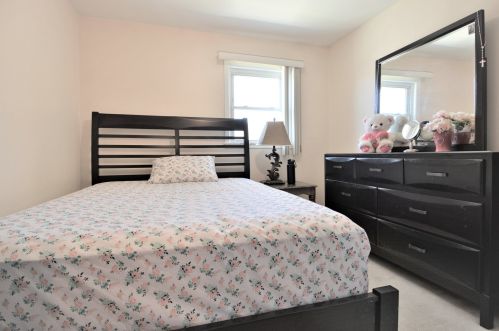 7769 Nordica Ave, Niles IL  60714-3311 exterior