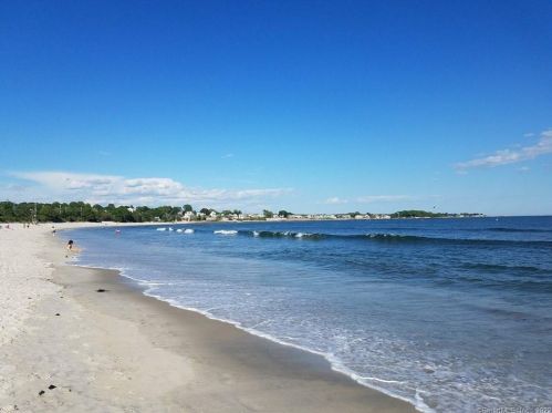 27 Edge Hill Rd, Niantic CT  06357-2005 exterior