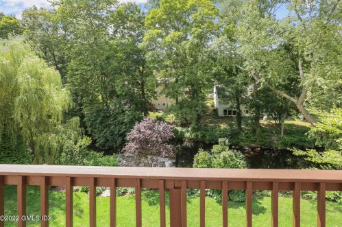 30 Riversville Rd, Greenwich CT  06831-3661 exterior