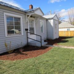 611 Garner St, Prineville, OR 97754-3125