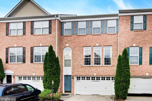 6221 Lawson Dr, Haymarket, VA 20169-5432