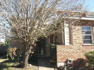 701 Fairfax Dr, Gretna LA 70056-4690 exterior