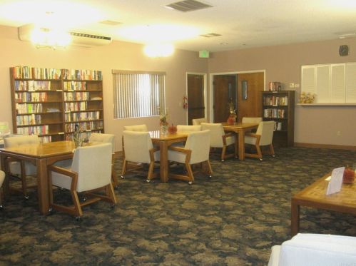 658 Via Santa Paulo, Vista CA  92081-6370 exterior