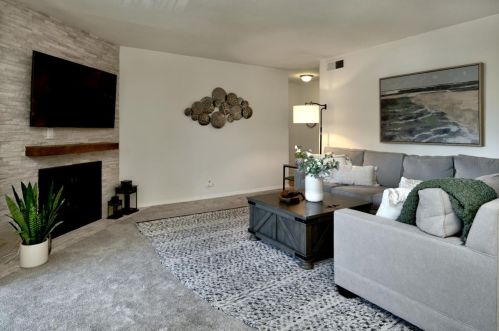 1495 De Rose Way, San Jose, CA 95126-4102