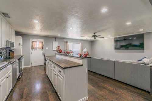 6440 Buckingham Trl, Fort Worth TX  76182-5005 exterior