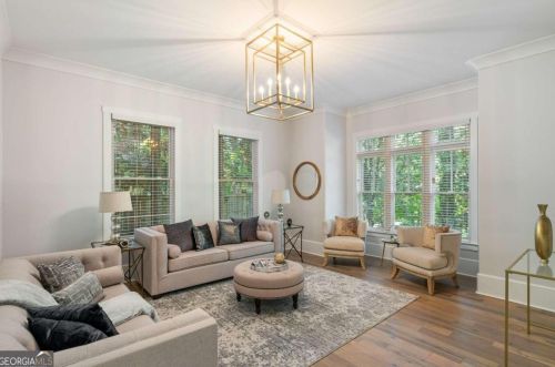 2731 Arden Rd, Atlanta GA  30305-1913 exterior