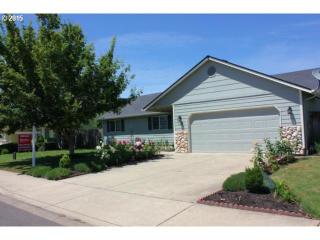 176 Blue Jay Loop, Walker, OR 97426-9569