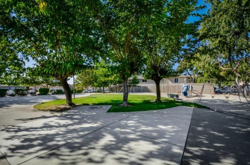 393 Temple Dr, Milpitas CA 95035-4759 exterior