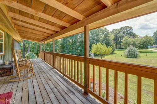 1609 Stark Rd, Jackson, GA 30233-4816