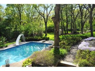 21 Saint Albans Rd, Hopkins, MN 55305-4418
