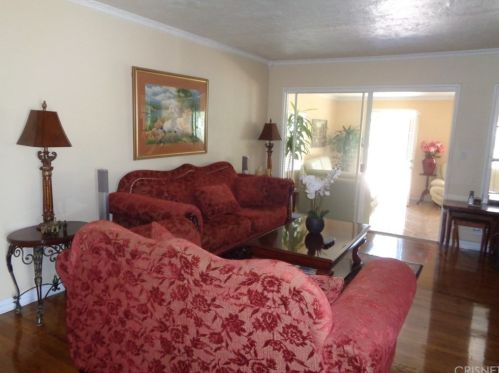 8115 Brimfield Ave, Van Nuys, CA 91402-4501