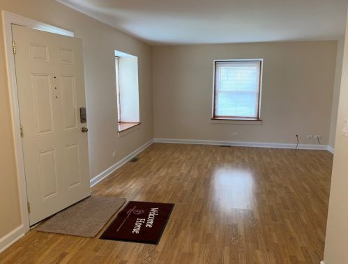 808 Gloucester Dr, Elk Grove Vlg, IL 60007-3474