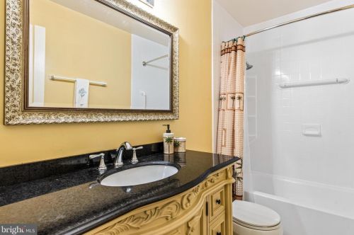 9620 Hillock Ct, Springfield VA  22015-3115 exterior