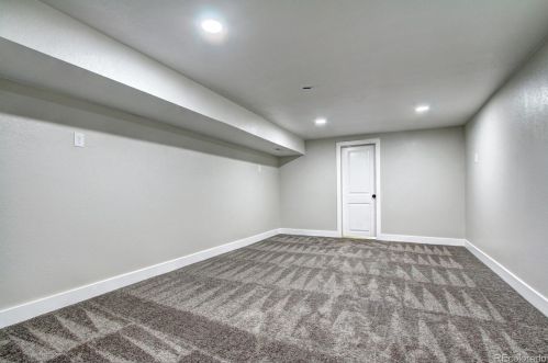 2811 Cook St, Denver CO  80205-5012 exterior