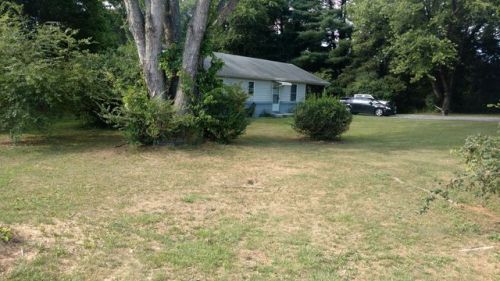 19 Newtown Rd, Lithia, VA 24066-5163