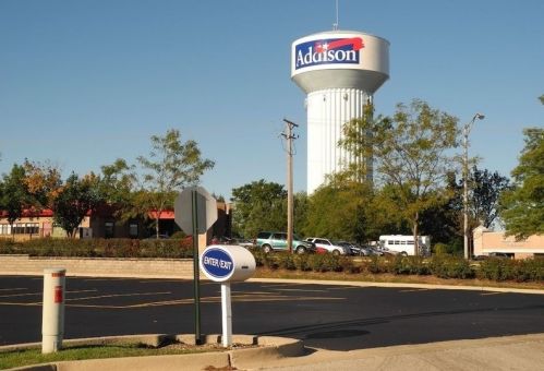 941 Rohlwing Rd, Addison IL  60101-6153 exterior