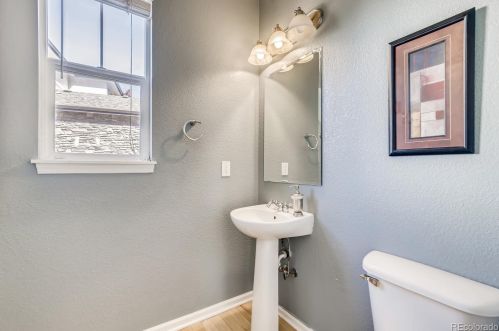 24661 Ontario Dr, Aurora CO 80016-4125 exterior