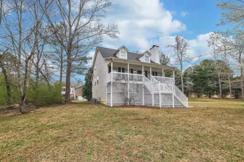 16 Whitney Dr, Villa Rica, GA 30180-5502