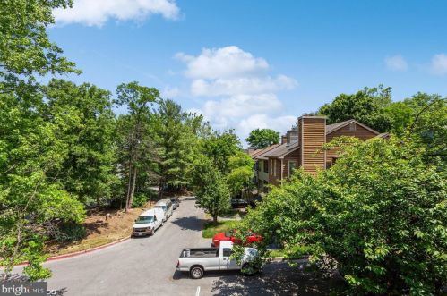9406 Clocktower Ln, Columbia, MD 21046-1806