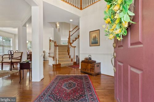 6650 Avignon Blvd, Falls Church, VA 22043-1752