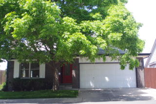 711 Kittredge St, Denver CO  80239-5751 exterior