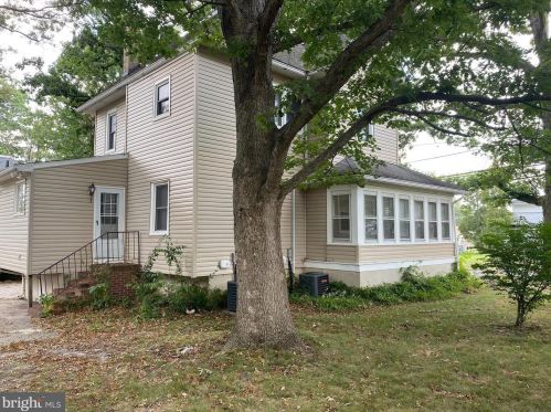 7 Warwick Rd, Somerdale, NJ 08083-2048