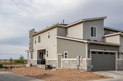 17206 Alameda Pkwy, Denver CO  80017-4901 exterior