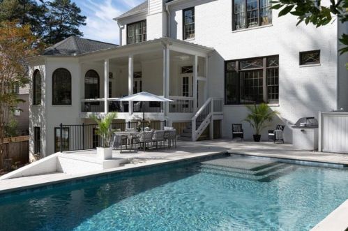 2799 Mabry Rd, Atlanta GA  30319-2828 exterior
