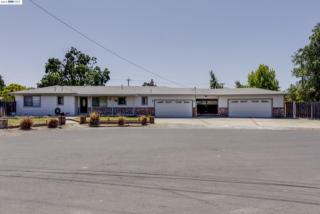 1906 Andrews Ct, Concord, CA 94521-1426