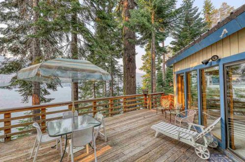 14270 Shr Dr, Truckee CA  96161-3430 exterior