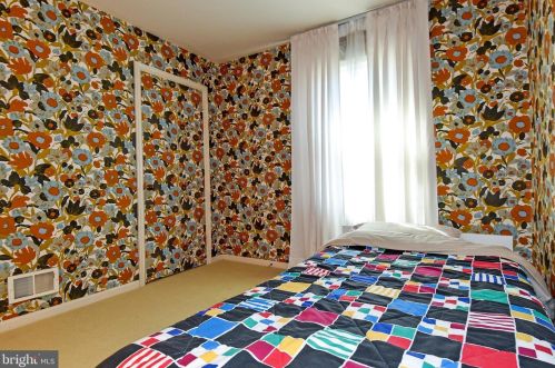 15037 Butterchurn Ln, Silver Spring MD 20905-5741 exterior