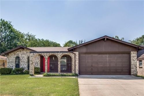 1913 Tracey Cir, Irving, TX 75060-6946