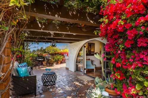 1451 Foothill Blvd, Santa Ana CA 92705-2511 exterior